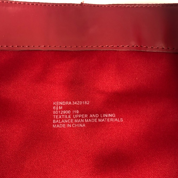 Jones New York Signature KENDRA Boots Faux Suede Knee High Block Heel Red 6.5 - Picture 7 of 8